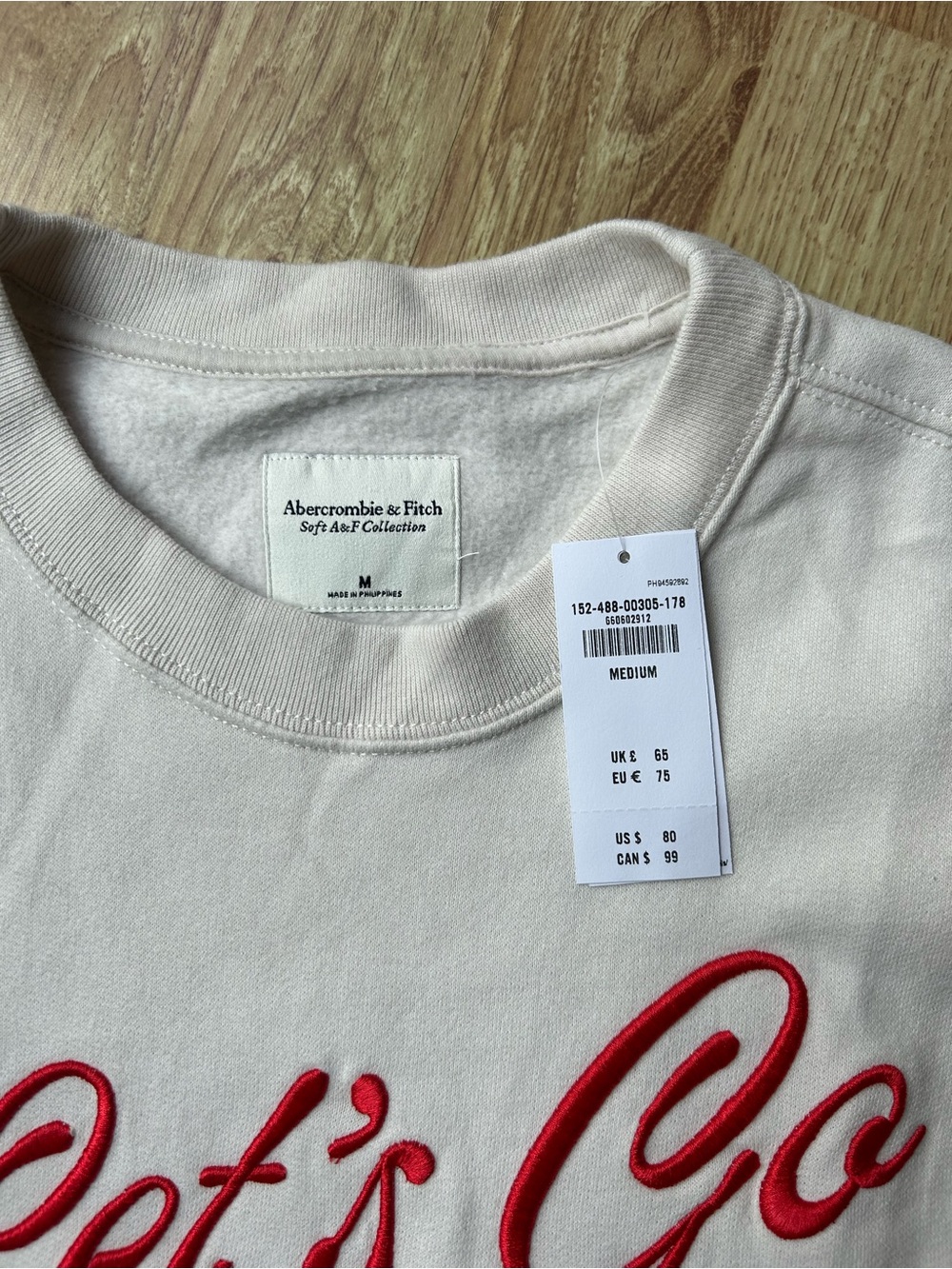 NWT Abercrombie Lets Go Girls Crew Neck Sweatshirt Size Medium - Picture 3 of 4